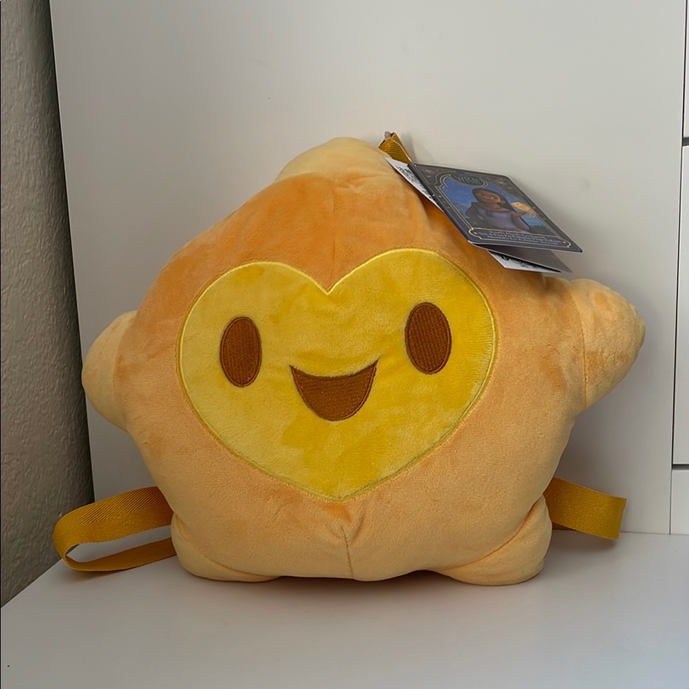 Star plush back from Disney’s Wish NWT